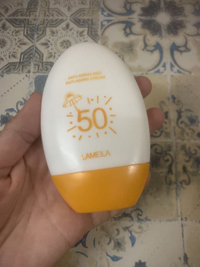 Lameila Sunscreen SPF 50 PA+++ review photo by AinJazlan