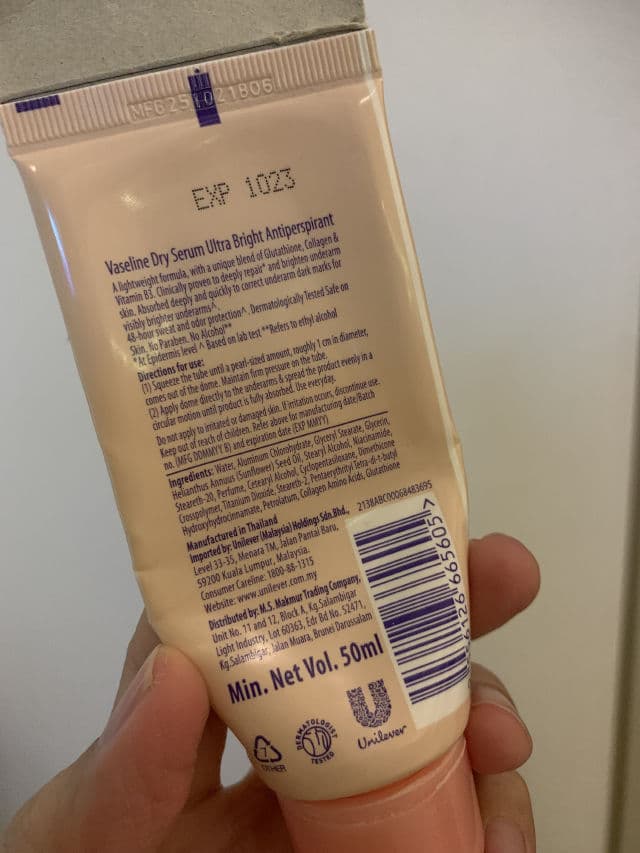 Vaseline Deodorant Dry Serum Ultra Bright review photo by farahanishahdan