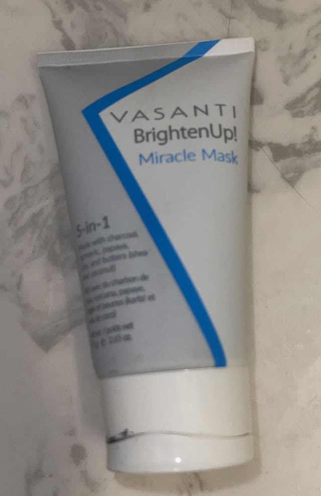 Vasanti Cosmetics Brighten Up! Miracle Mask 5 in 1 review photo by cellysem