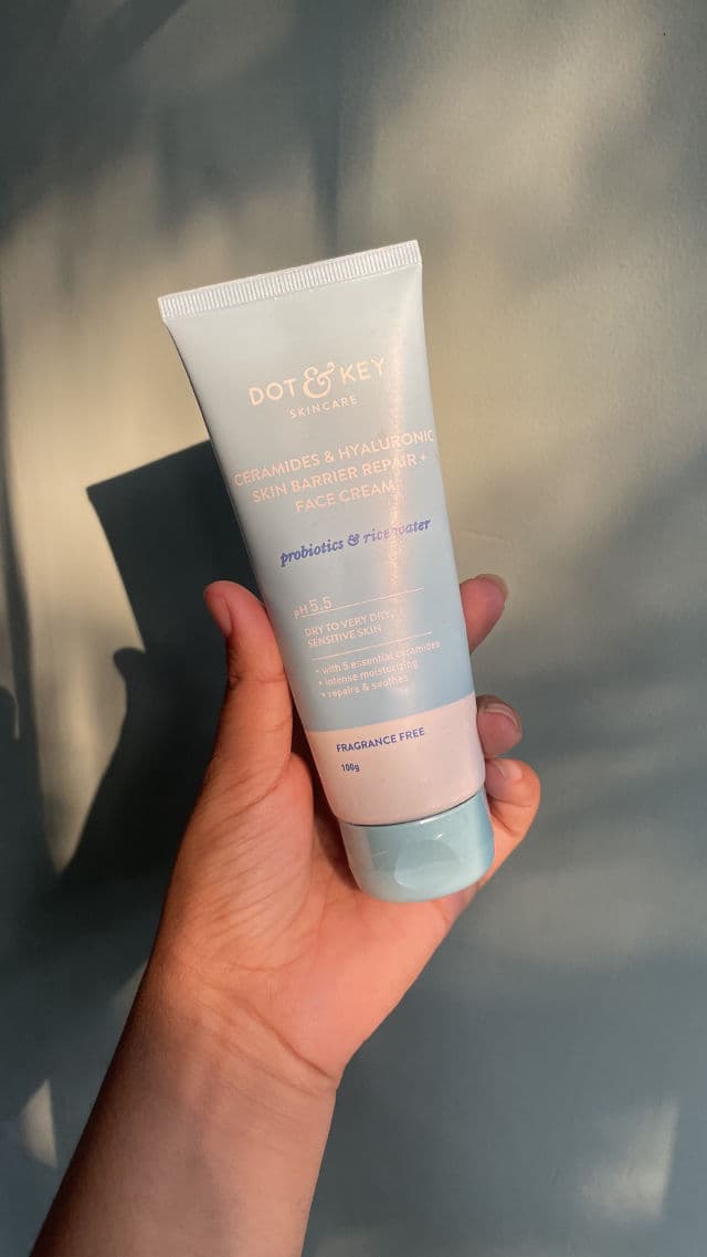 Dot & Key Ceramides & Hyaluronic Skin Barrier Repair Face Cream review photo by sandhya99