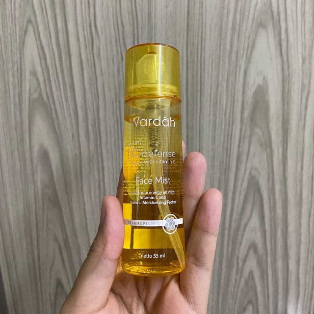 Wardah C-Defense Face Mist review photo by bibichz