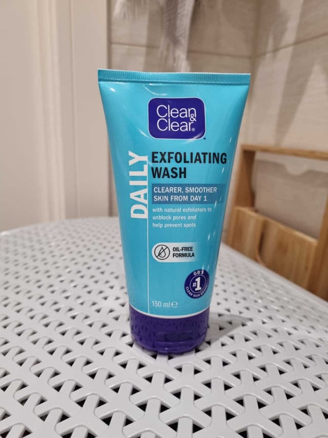Clean & Clear Exfoliating Daily Wash review photo by asi19962023