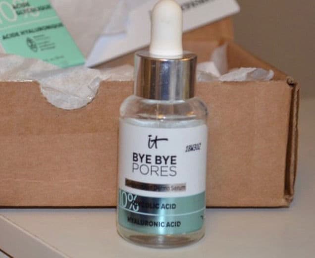 It Cosmetics Bye Bye Pores Glycolic Acid Serum review photo by DoniaG