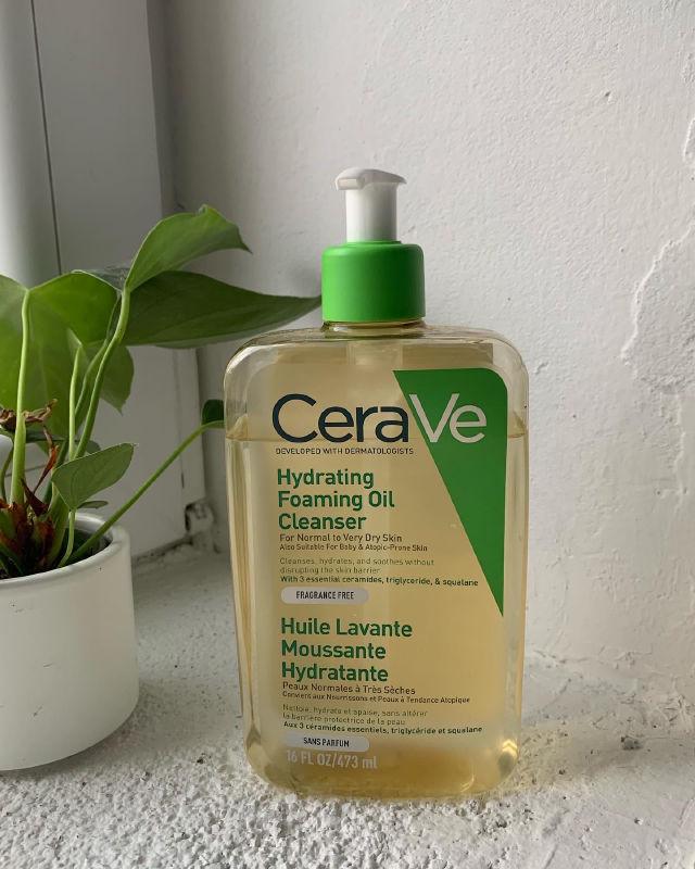 Hydrating Foaming Oil Cleanser  product review