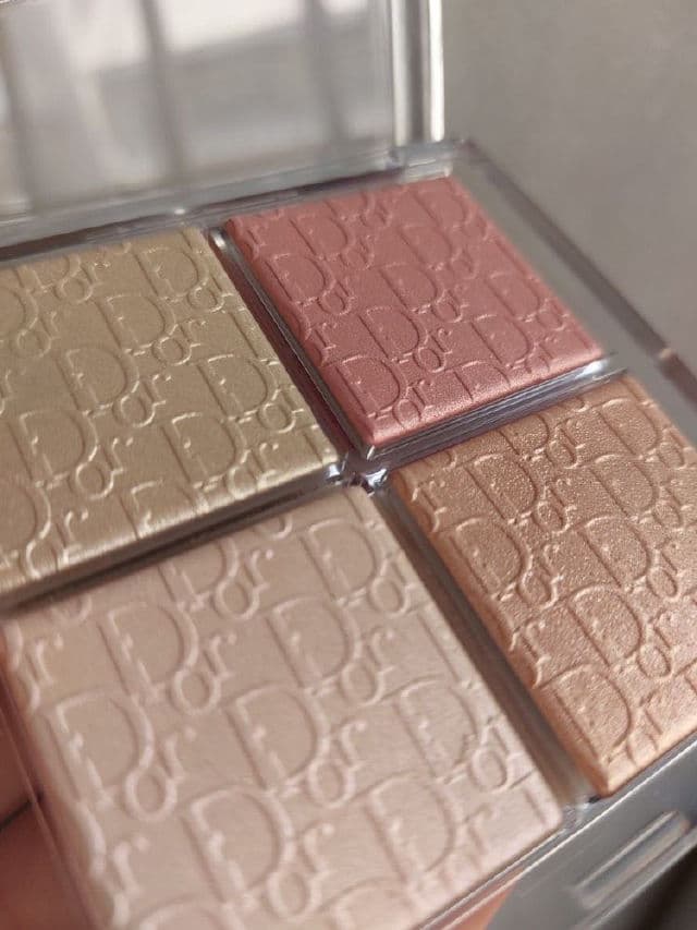 Dior Glow Face Palette #004 Rose Gold review photo by aestheticbye