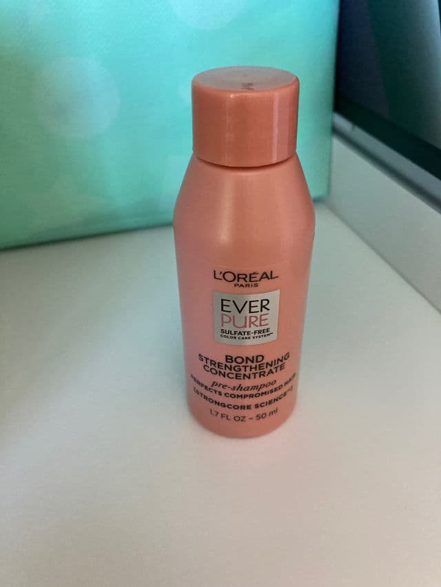 L'Oreal Paris EverPure Bond Strengthening Concentrate Pre-Shampoo review photo by SampleTry