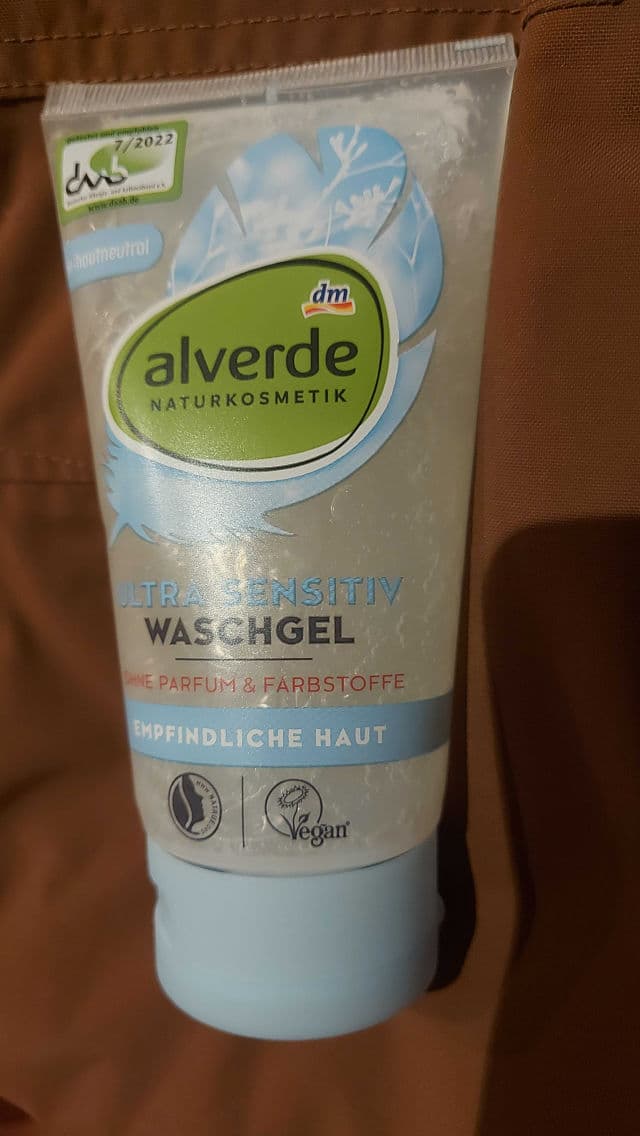 Alverde Naturkosmetik Ultra Sensitiv Waschgel review photo by MaGaGaria