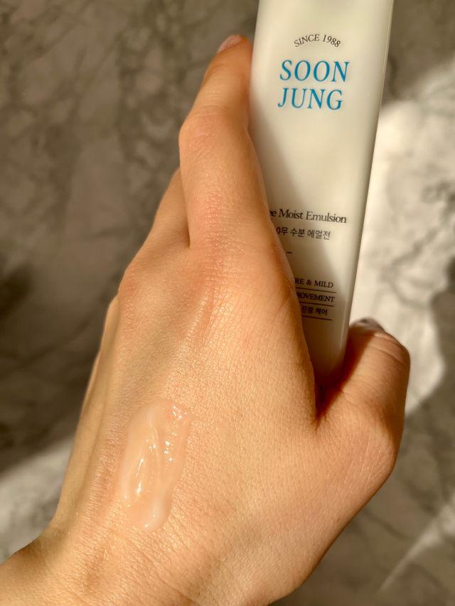 SoonJung 10-Free Moist Emulsion product review
