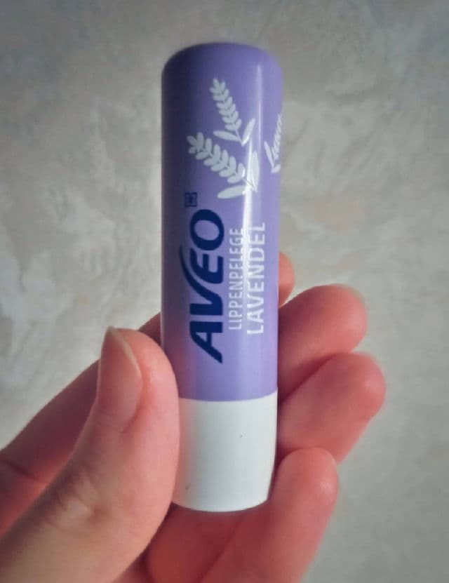Aveo Lavender Lip Balm review photo by PickyMickys