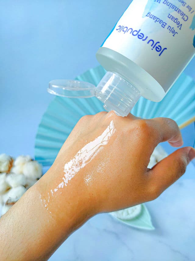 Jeju Republic Jeju Badang Vegan Cleansing Water review photo by Miss_LunaYee