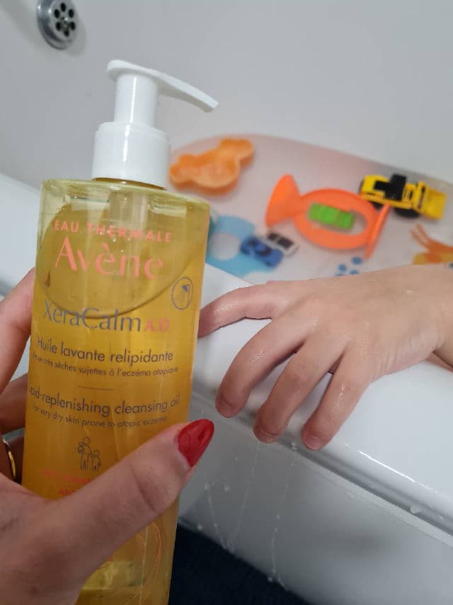 Avene XeraCalm A.D Lipid-Replenishing Cleansing Oil review photo by Bebita