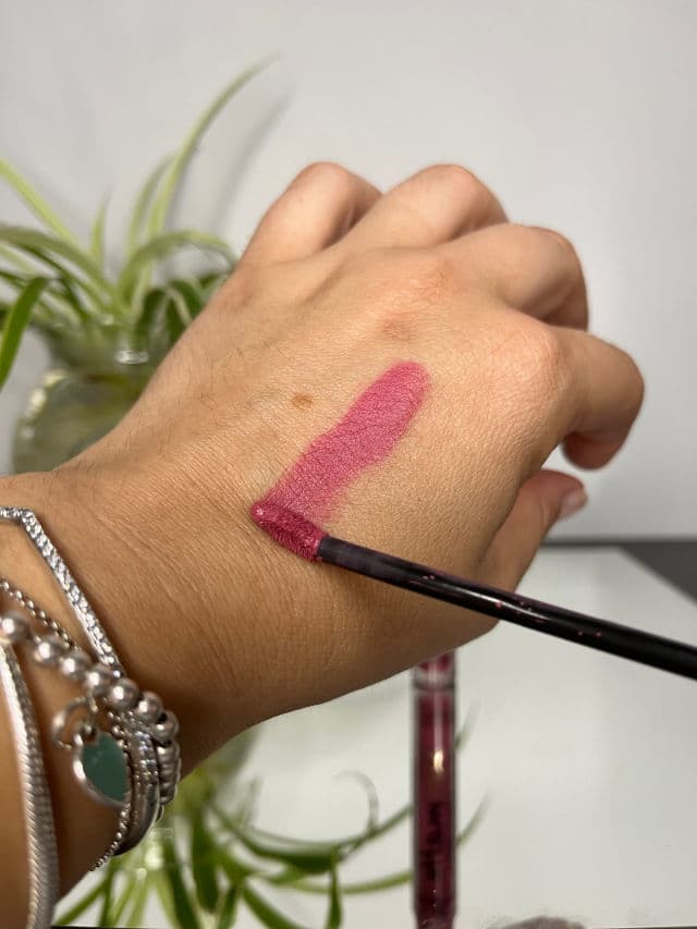 Essence 8H Matte Liquid Lipstick review photo by Alys89