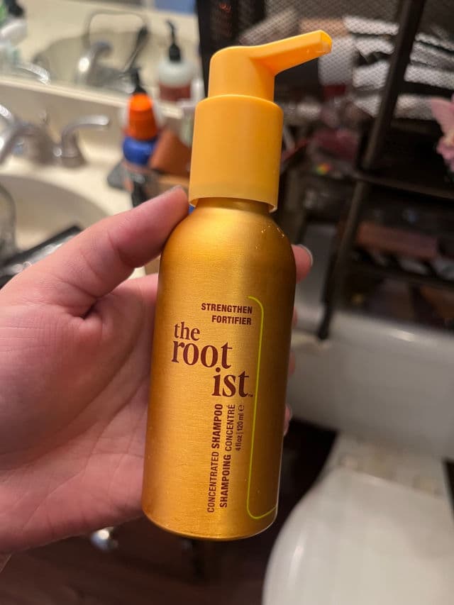 The Rootist Strengthen Concentrated Shampoo review photo by notyogorl69