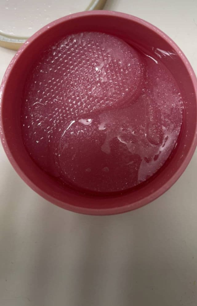 Breylee Rose Eye Mask review photo by missali