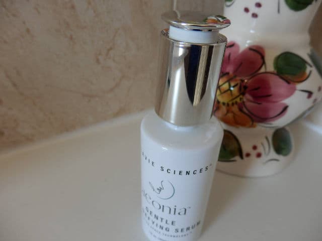 Delavie Sciences Aeonia Age Defying Serum review photo by DesC