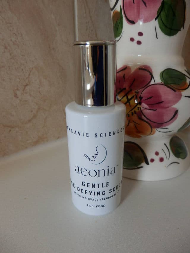 Delavie Sciences Aeonia Age Defying Serum review photo by DesC