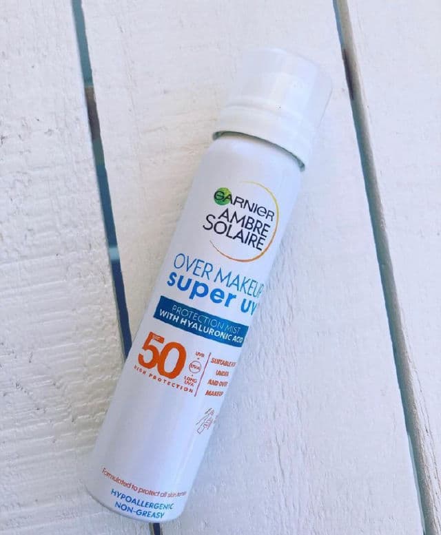 Garnier Ambre Solaire Over Makeup Super UV Protection Mist SPF50 review photo by Beautyadictas