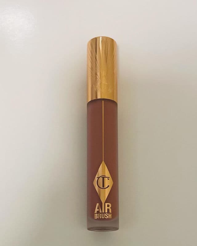 Charlotte Tilbury Airbrush Flawless Lip Blur - Pillow Talk review photo by shell979