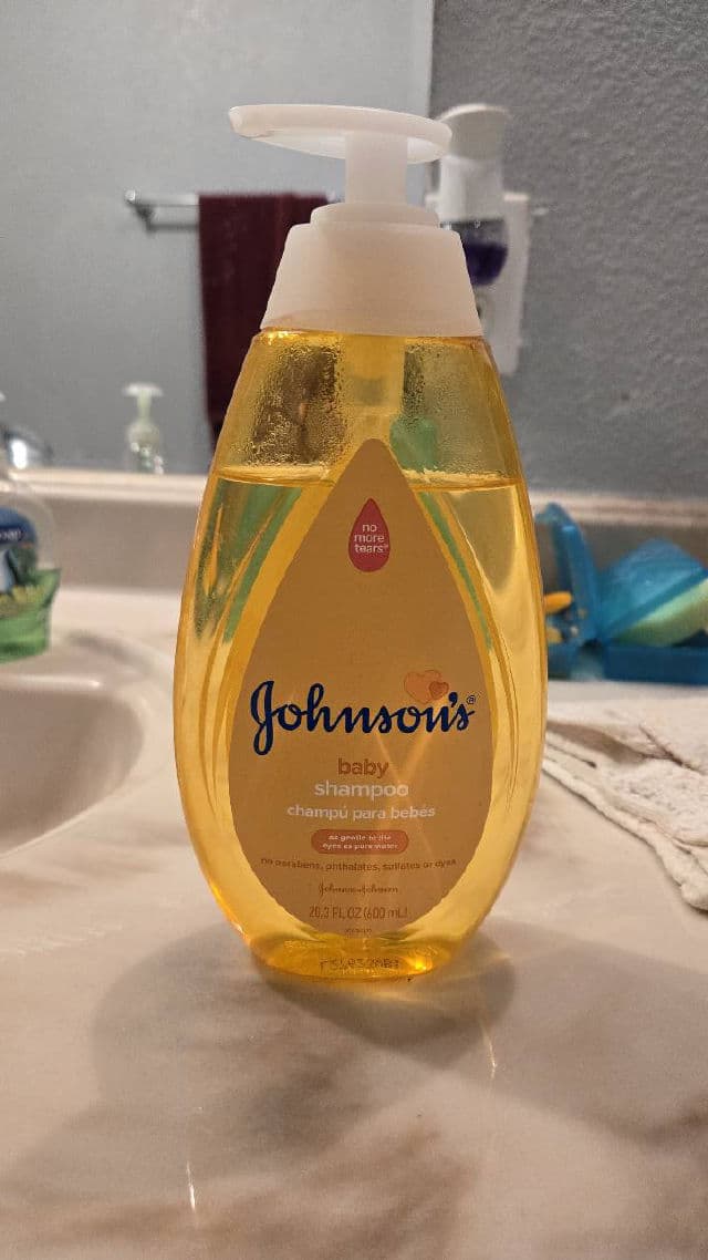 Johnson's Baby Shampoo Tear-Free with Gentle Formula review photo by luvmeeh89
