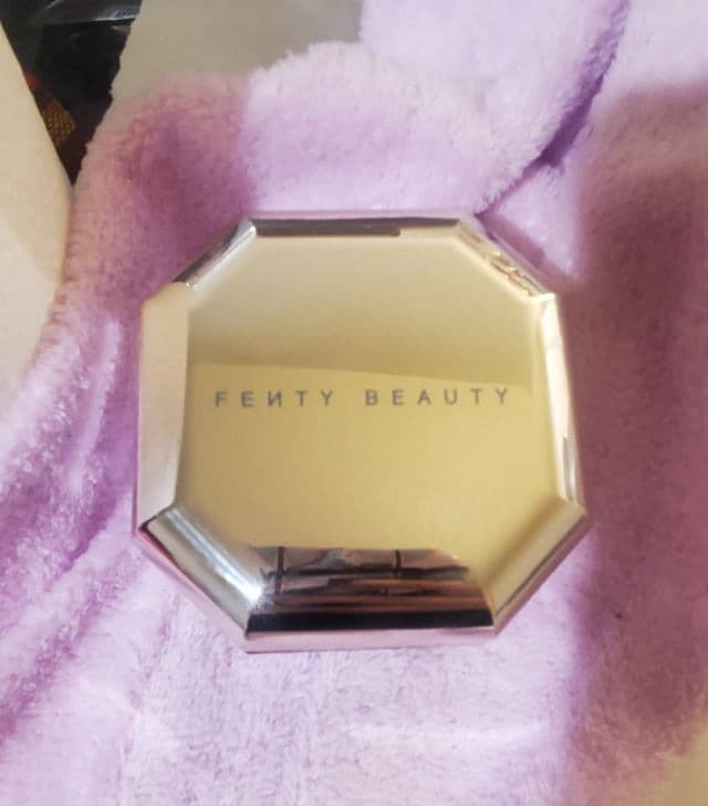 Fenty Beauty Pro Filt'r Instant Retouch Setting Powder - Banana review photo by luvmeeh89