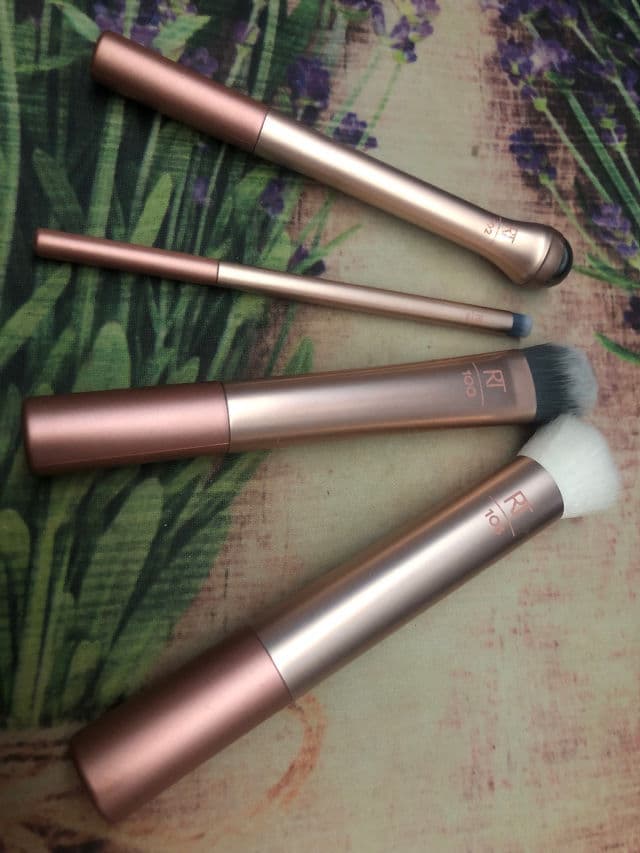 Real Techniques Makeup Brushes review photo by beautyismygossip