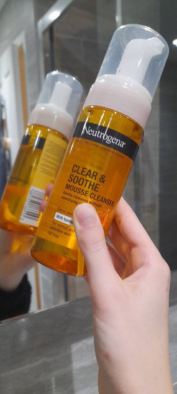 Neutrogena Soothing Clear Turmeric Mousse Cleanser review photo by ToffeeNugget