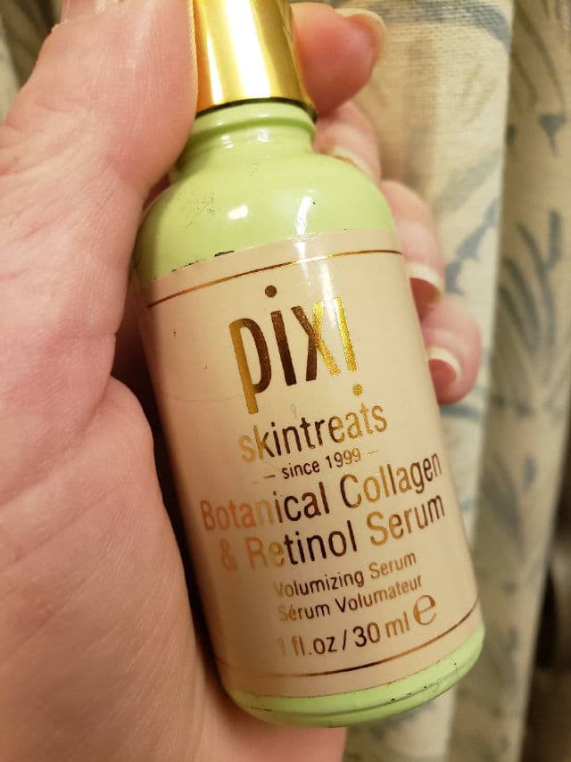 Pixi Collagen & Retinol Serum review photo by SelfcareLadyJayne