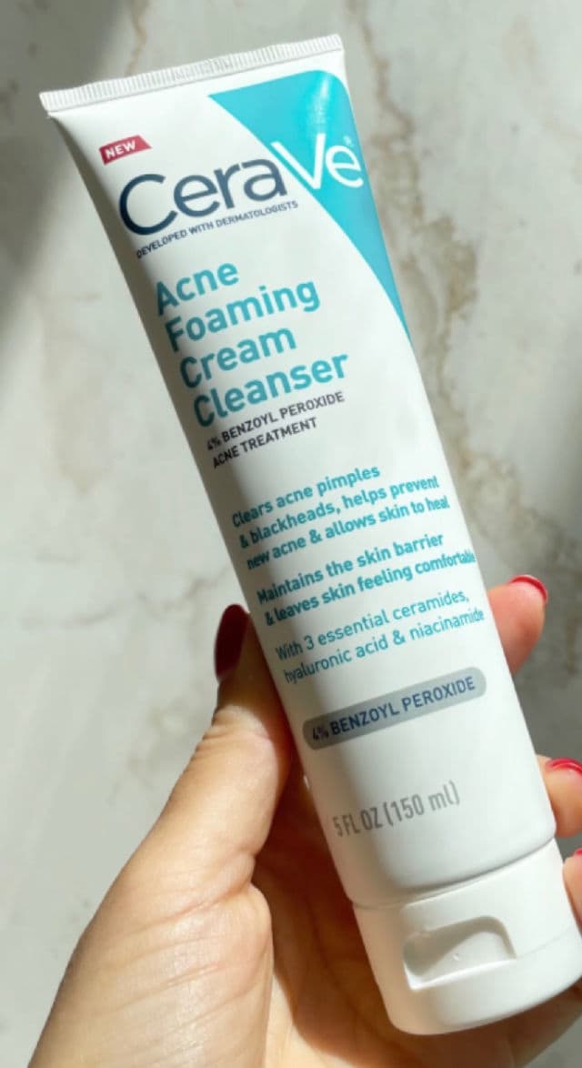 CeraVe Acne Foaming Cream Wash with Benzoyl Peroxide 10% review photo by Pickycarrie