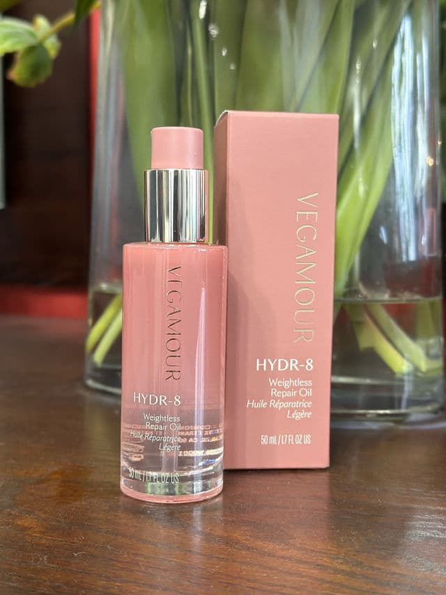 Vegamour HYDR-8 Weightless Repair Oil review photo by Timira