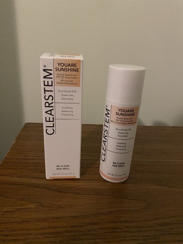 CLEARSTEM Skincare Youaresunshine Sheer Broad Spectrum SPF 50+ review photo by lucytsai