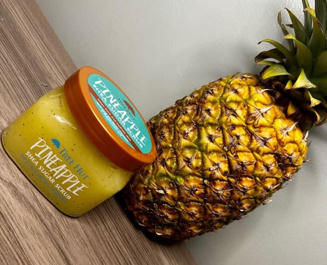 Tree Hut Pineapple Shea Sugar Scrub review photo by messijessie