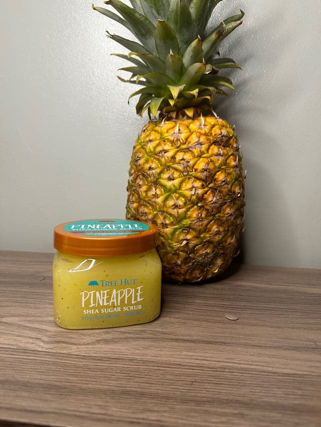 Tree Hut Pineapple Shea Sugar Scrub review photo by messijessie