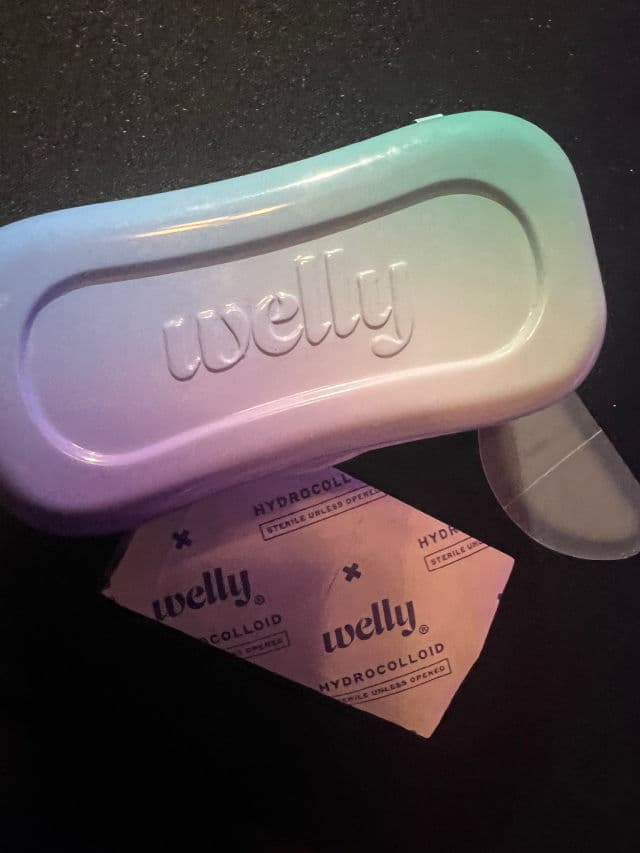 Welly Face Saver Acne Blemish Patch review photo by lynnc355