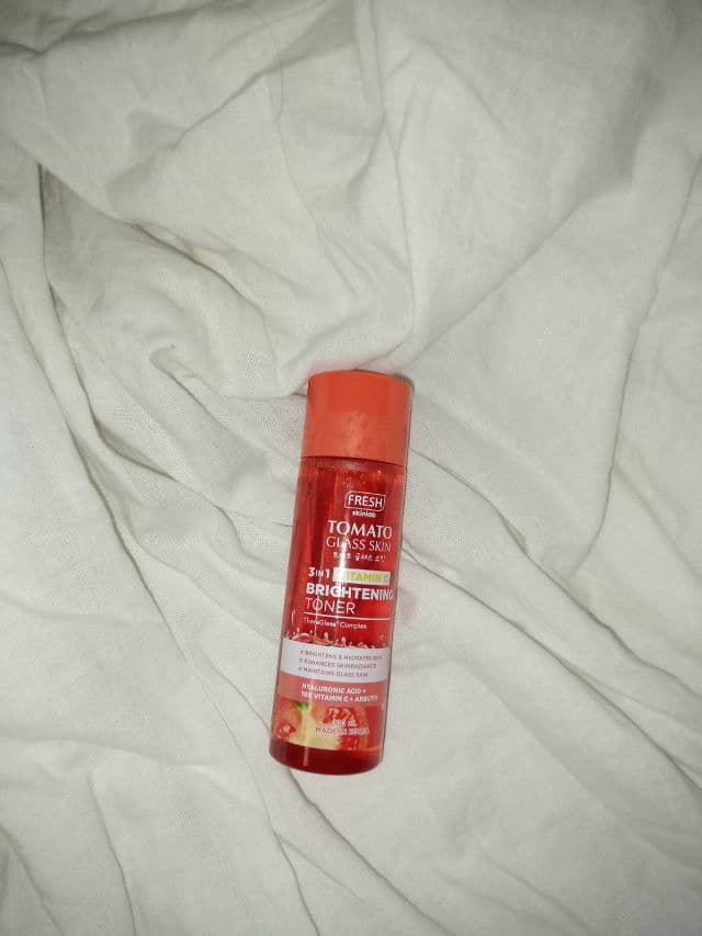 Fresh Skinlab Tomato Glass Skin 3in1 Brightening Toner review photo by Dhanicaesthetestuff