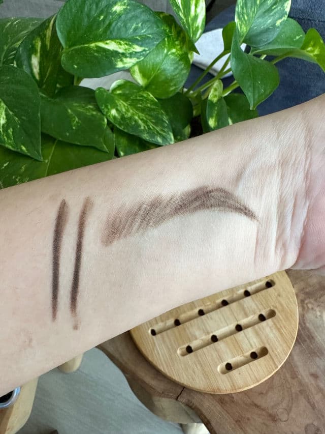 Benefit Cosmetics Goof Proof Brow Pencil review photo by NehaW