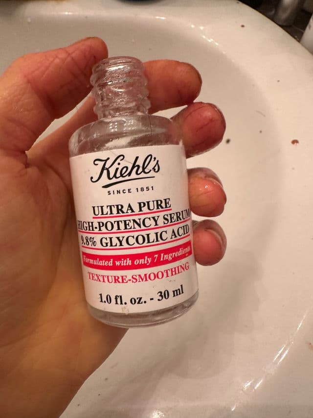 Kiehl's Ultra Pure High-Potency 9.8% Glycolic Acid Serum review photo by sabrinafan137