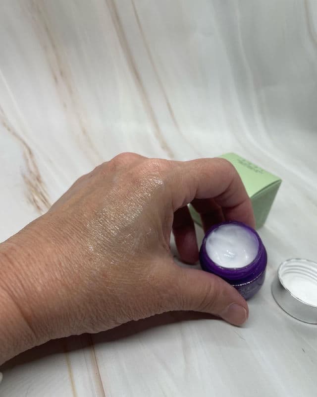 Clinique Smart Clinical Repair Wrinkle Correcting Cream review photo by Sharonspendstoomuch