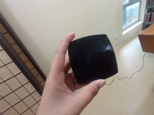 Avon True Color Flawless Cream to Powder Foundation SPF15 review photo by annepicky