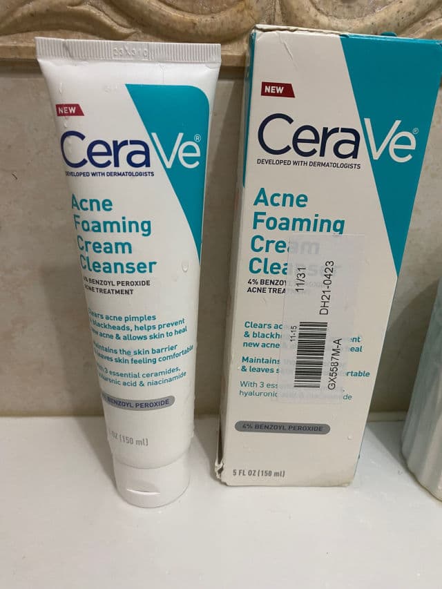 CeraVe Acne Foaming Cream Wash with Benzoyl Peroxide 10% review photo by Maytecosmetica