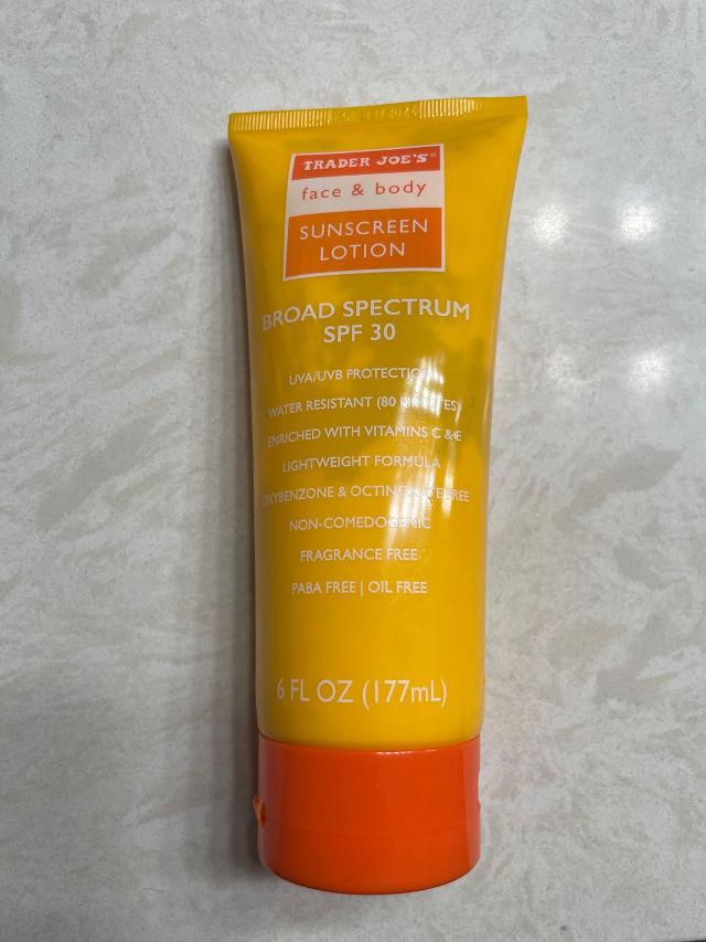 Face & Body Sunscreen Lotion Broad Spectrum SPF 30 product review