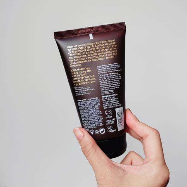 the Cocoon Dak Lak Coffee Face Polish review photo by kaoriskincarejournal