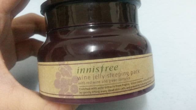 INNISFREE Wine Jelly Sleeping Pack review photo by kaoriskincarejournal