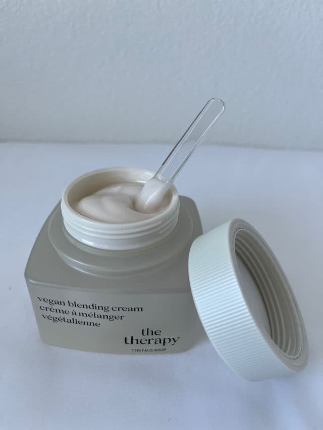 THE FACE SHOP The Therapy Vegan Moisture Blending Cream review photo by iamwonderfullymade