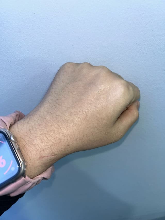 COSRX Aloe 54.2 Aqua Tone-up Sunscreen SPF50+ PA++++ review photo by qshhio