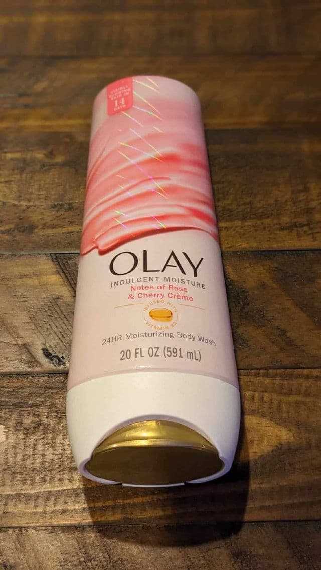 Olay Indulgent Moisture Rose & Cherry Body Wash review photo by earnedit