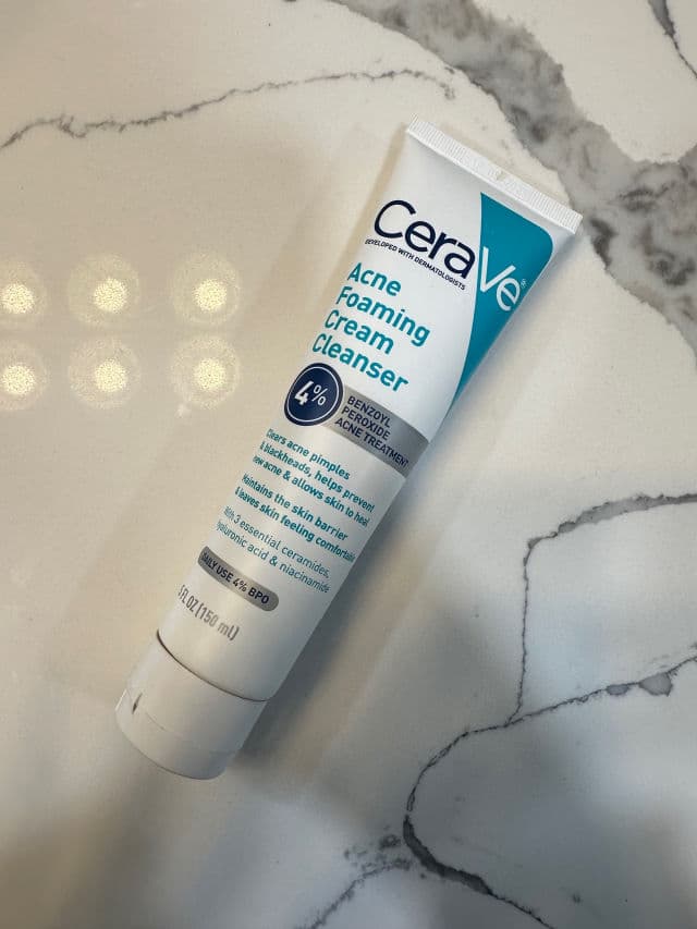 CeraVe Acne Foaming Cream Wash with Benzoyl Peroxide 10% review photo by legitcolleen