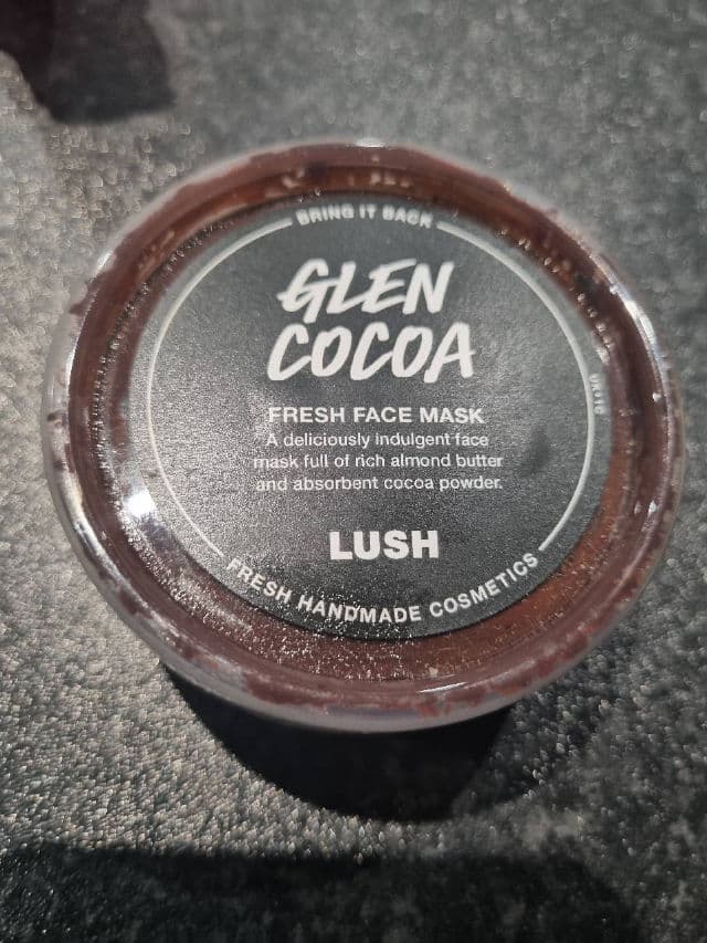LUSH Glen Cocoa review photo by angelxx1590xx