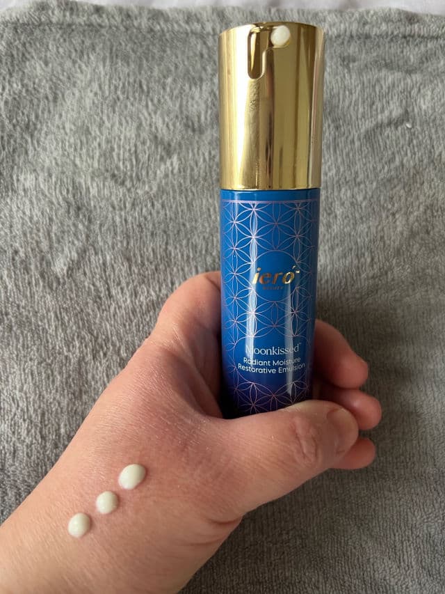 Iero Beauty Moonkissed Radiant Moisture Restorative Emulsion review photo by Itstime4glam