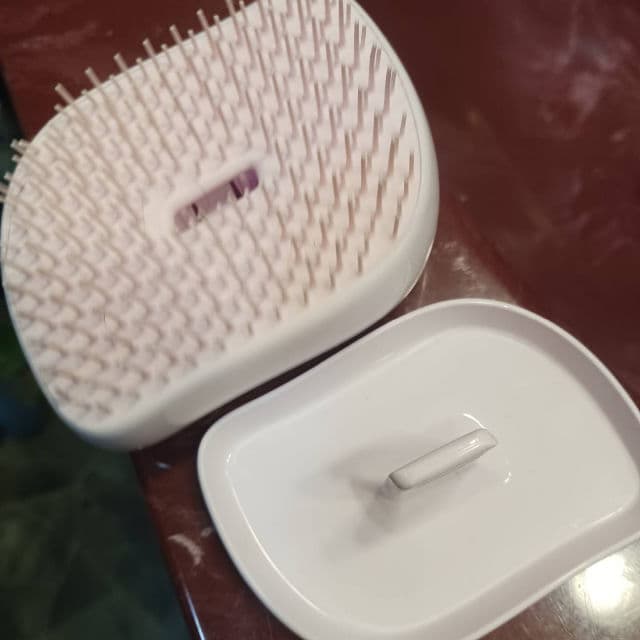 Free People Tangle Teezer Scalp Massager & Exfoliator review photo by rcreddragon