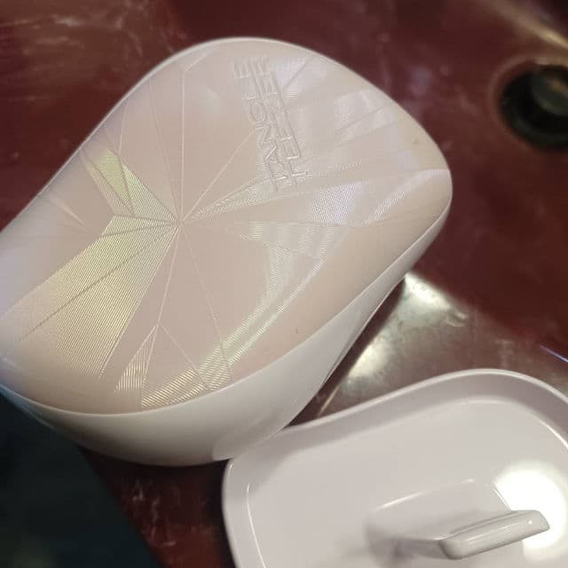 Free People Tangle Teezer Scalp Massager & Exfoliator review photo by rcreddragon